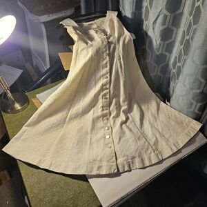 Chic Strapless Cream Dress